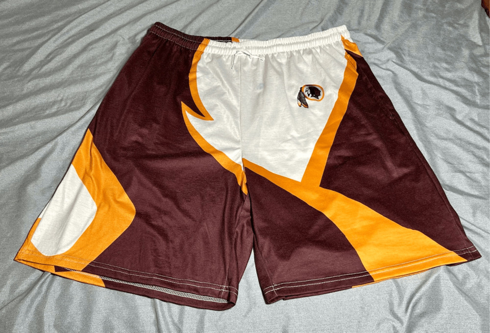 Vintage Washington Redskins Men’s T-shirt NFL Burgundy & Gold Shorts Sz 5XL